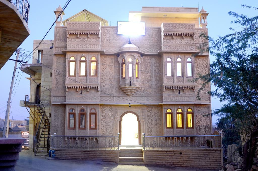 Hotel Qutub Villa Jaisalmer Bagian luar foto