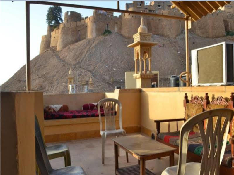 Hotel Qutub Villa Jaisalmer Bagian luar foto