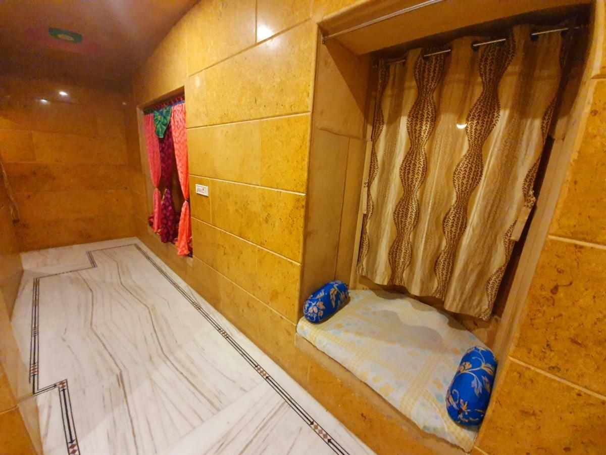 Hotel Qutub Villa Jaisalmer Bagian luar foto