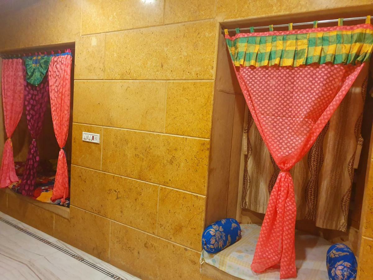 Hotel Qutub Villa Jaisalmer Bagian luar foto